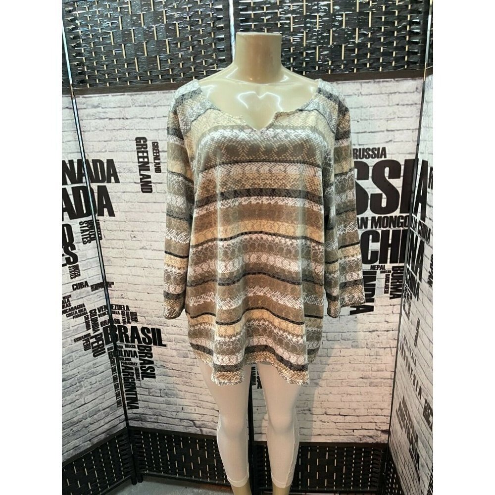 Ruby Rd Plus 2X Beige Multicolor Print Split Neck 3/4 Sleeve Top